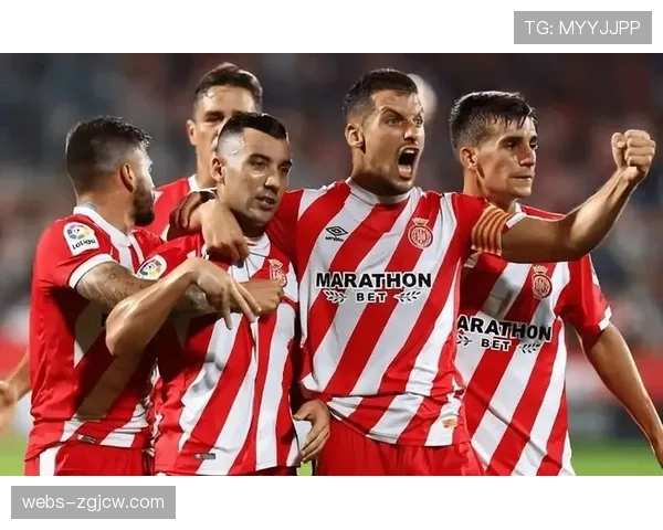 雨中激战，伯恩茅斯主场草皮状况引发双方主帅不满